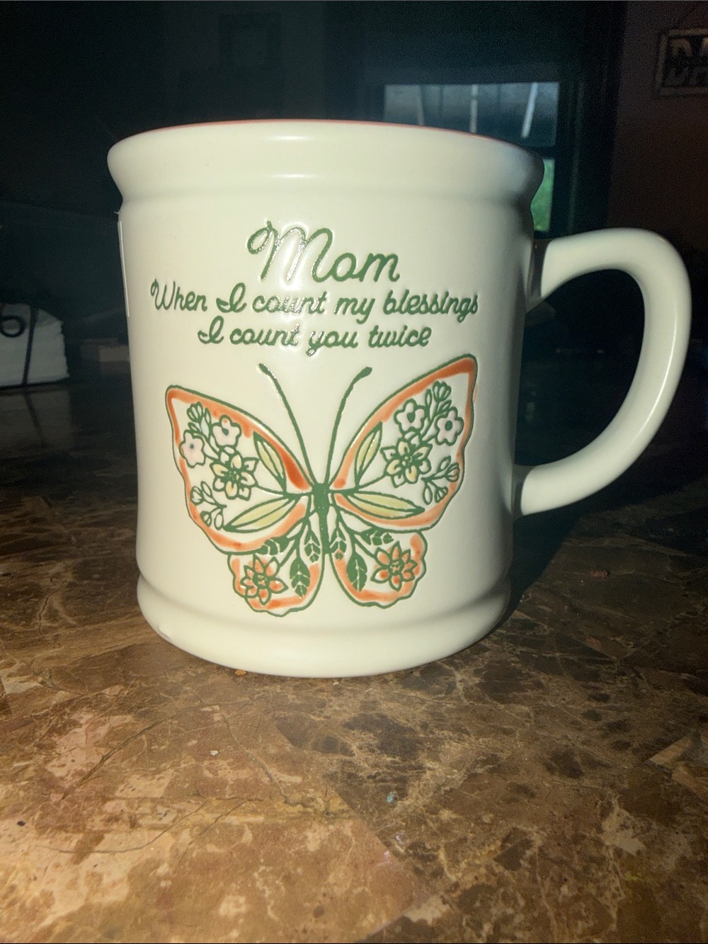 Mom 18 oz Butterfly 🦋 Ceramic Mug NWT
